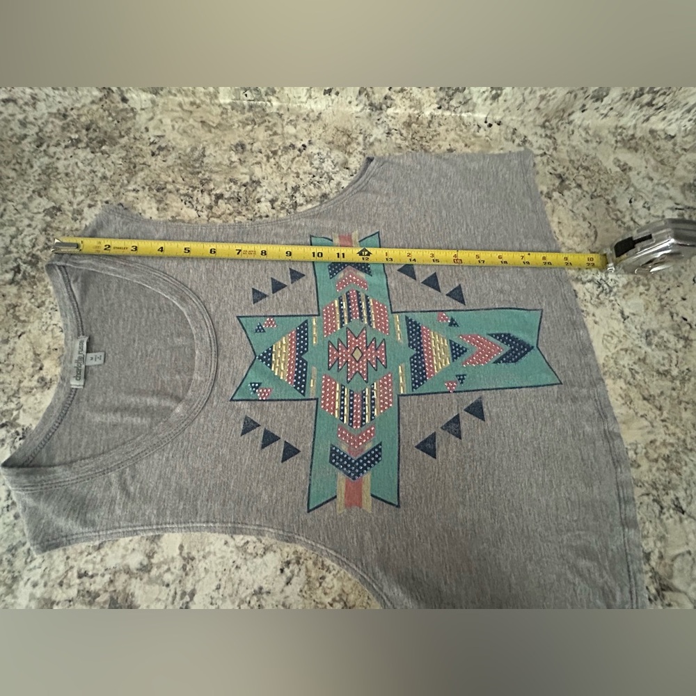 Charlotte Russe Aztec Print Tank Tee Rhinestones Soft Stretchy Activewear Size M - Picture 11 of 11